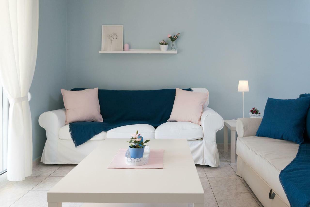 Casa Di Emma Apartment เนอาเปรามอส ภายนอก รูปภาพ